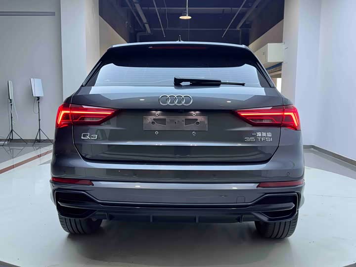 Фото 5 - Audi Q3