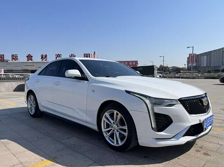 Фото 3 - Cadillac CT4