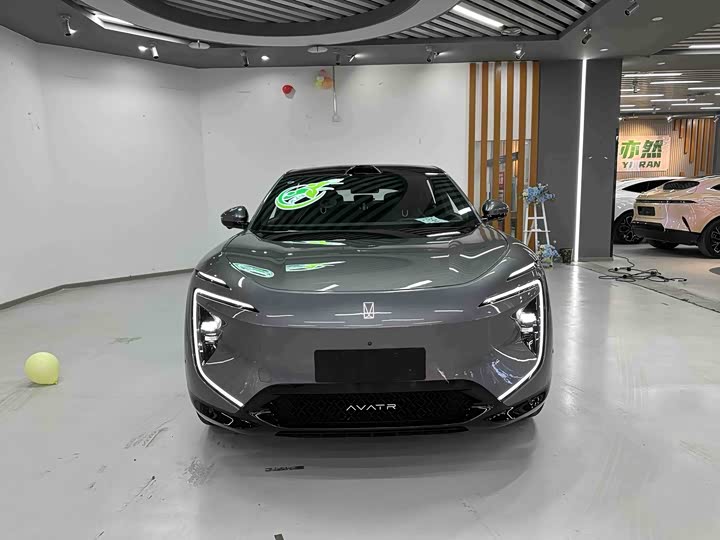 Фото 2 - Avatr 07