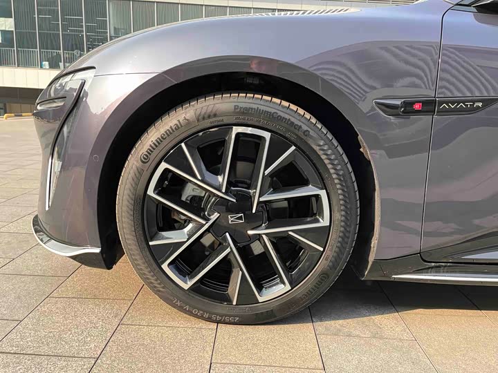 Фото 5 - Avatr 06