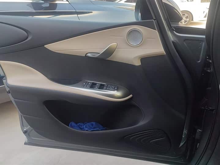 Фото 7 - BYD Dolphin