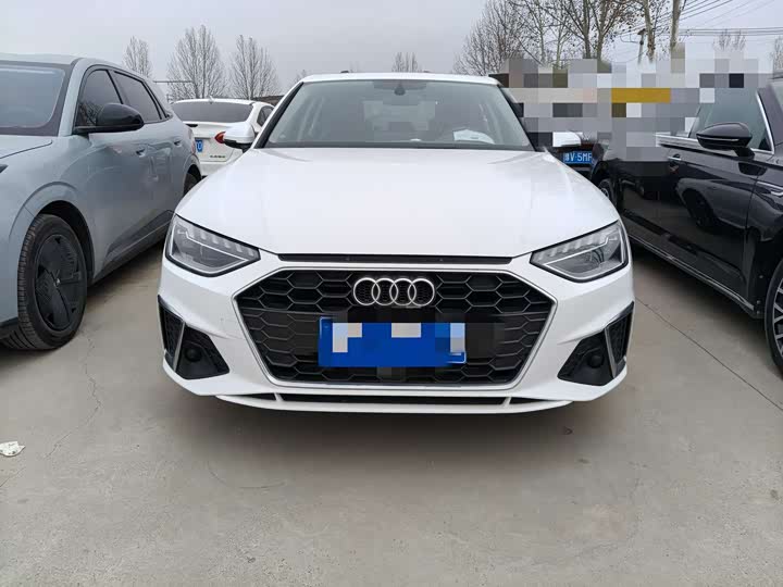 Фото 2 - Audi A4L