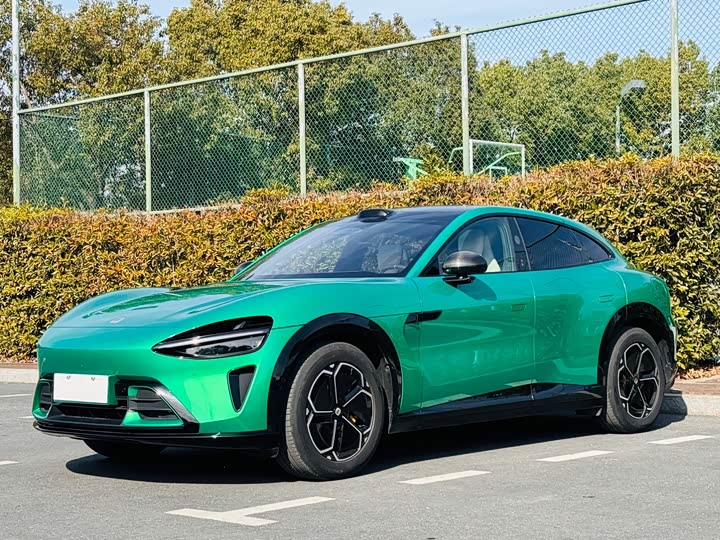 Фото 1 - Xiaomi YU7