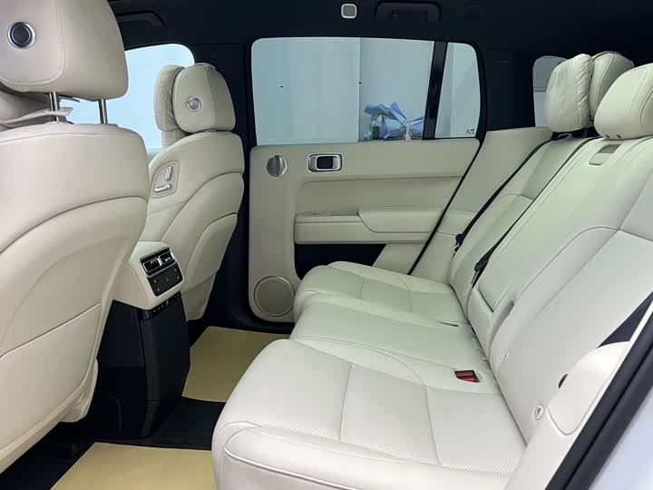 Фото 8 - LiXiang L7