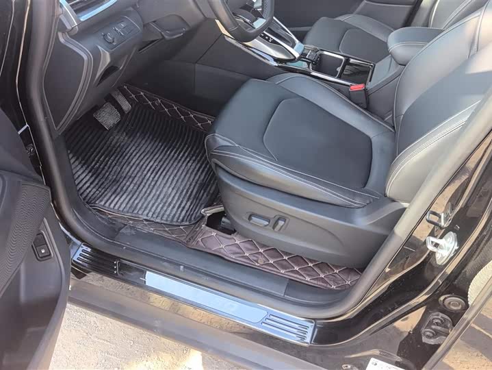 Фото 9 - Maxus G50