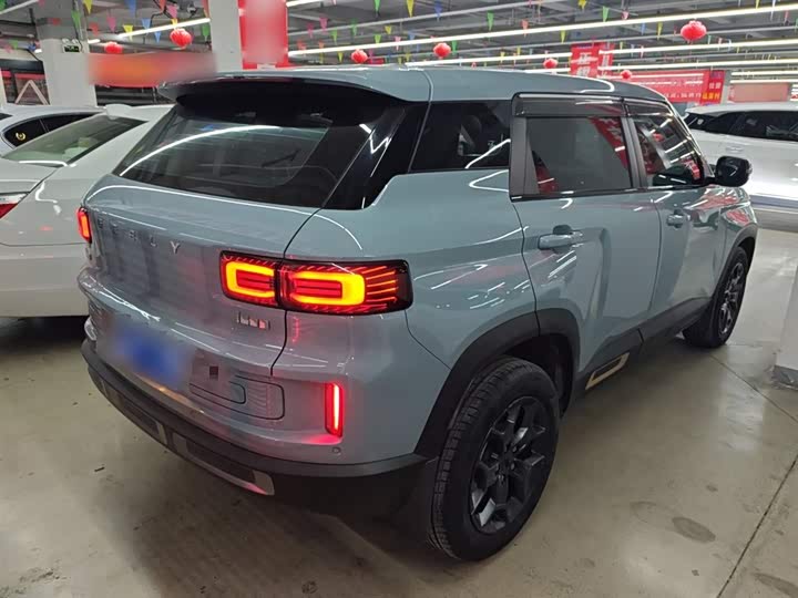 Фото 7 - Geely Icon