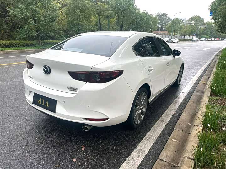 Фото 8 - Mazda 3 (Axela)