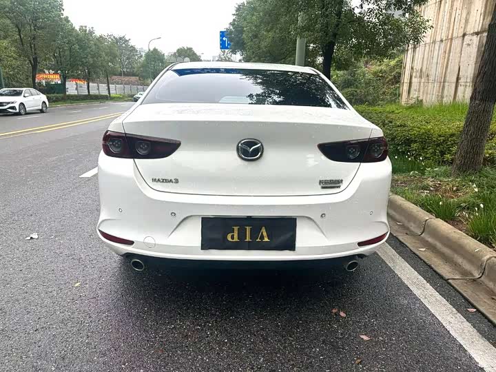 Фото 9 - Mazda 3 (Axela)