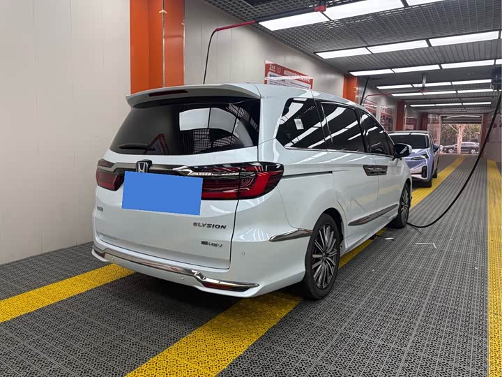 Фото 4 - Honda Elysion