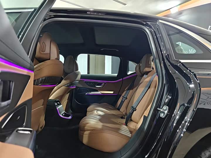 Фото 8 - Mercedes-Benz E-Class Hybrid