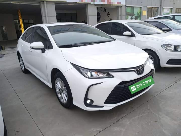 Фото 4 - Toyota Corolla