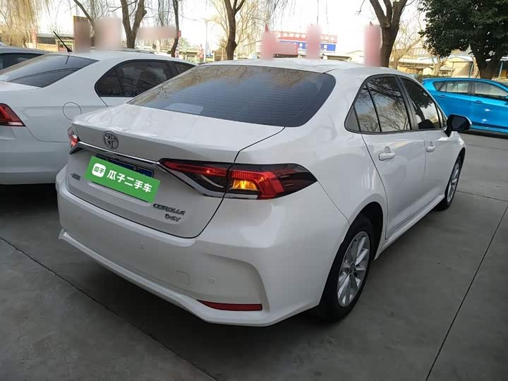 Фото 7 - Toyota Corolla