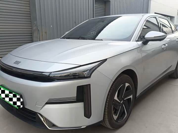 Фото 1 - Geely Galaxy L6