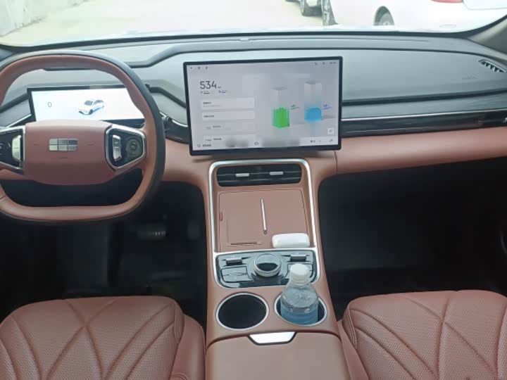 Фото 6 - Geely Galaxy L6