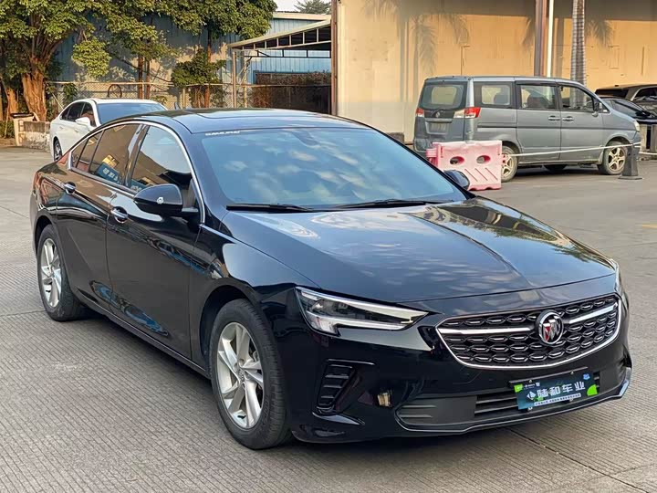 Фото 3 - Buick Regal