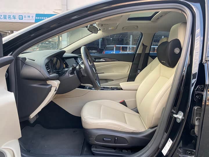 Фото 4 - Buick Regal