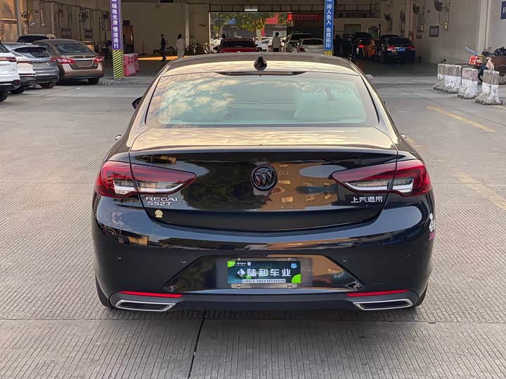 Фото 8 - Buick Regal