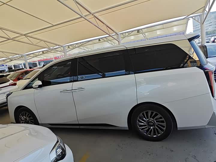 Фото 5 - GAC Trumpchi M8