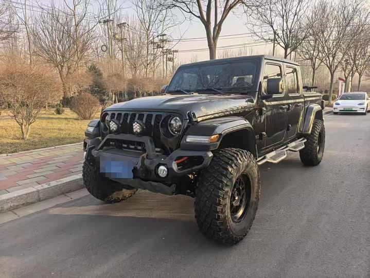 Фото 1 - Jeep Gladiator
