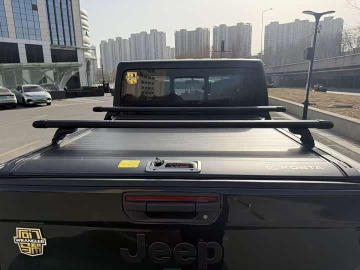 Фото 7 - Jeep Gladiator