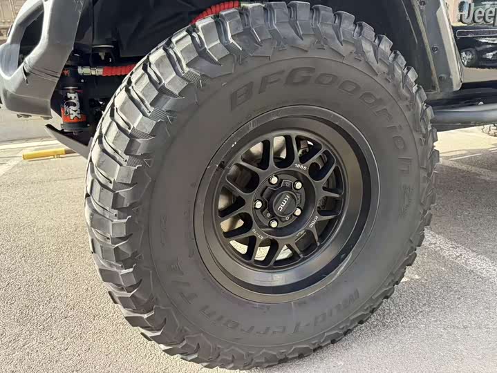 Фото 8 - Jeep Gladiator