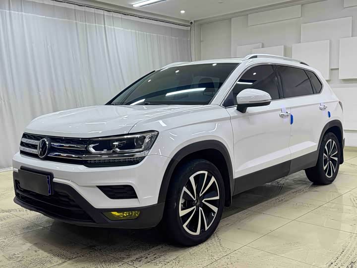 Фото 1 - Volkswagen Tharu