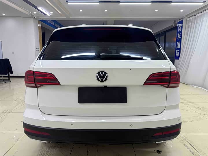 Фото 5 - Volkswagen Tharu