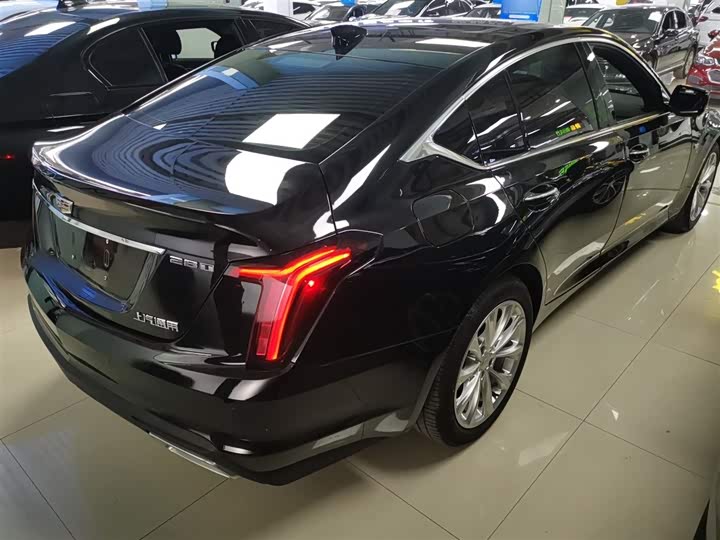 Фото 6 - Cadillac CT5