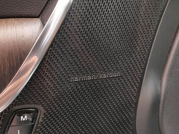 Фото 9 - Volvo S90