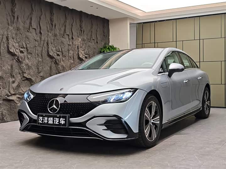 Фото 1 - Mercedes-Benz EQE