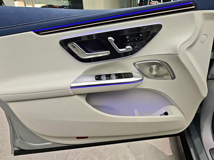 Фото 5 - Mercedes-Benz EQE