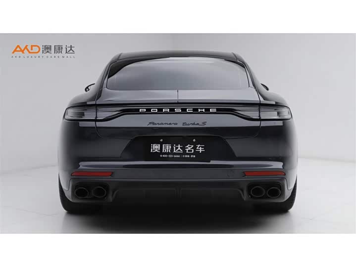 Фото 4 - Porsche Panamera