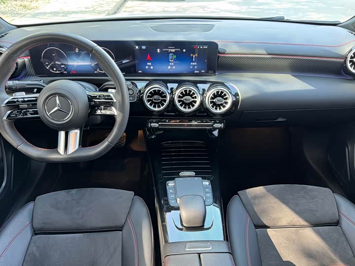 Фото 9 - Mercedes-Benz A-Class