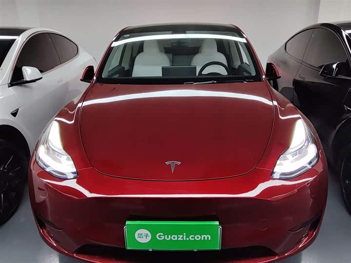 Фото 3 - Tesla Model Y