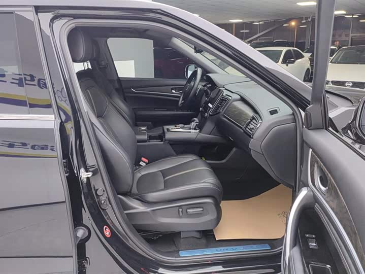 Фото 8 - Honda UR-V