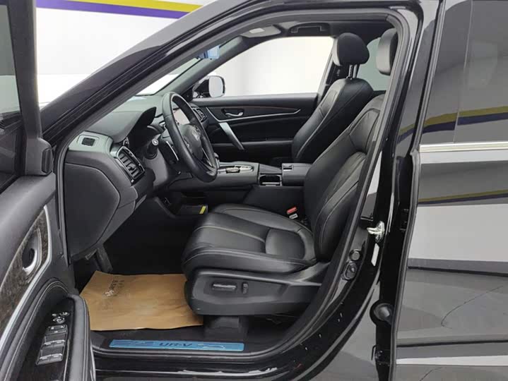 Фото 9 - Honda UR-V