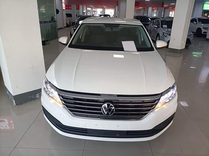 Фото 3 - Volkswagen Lavida