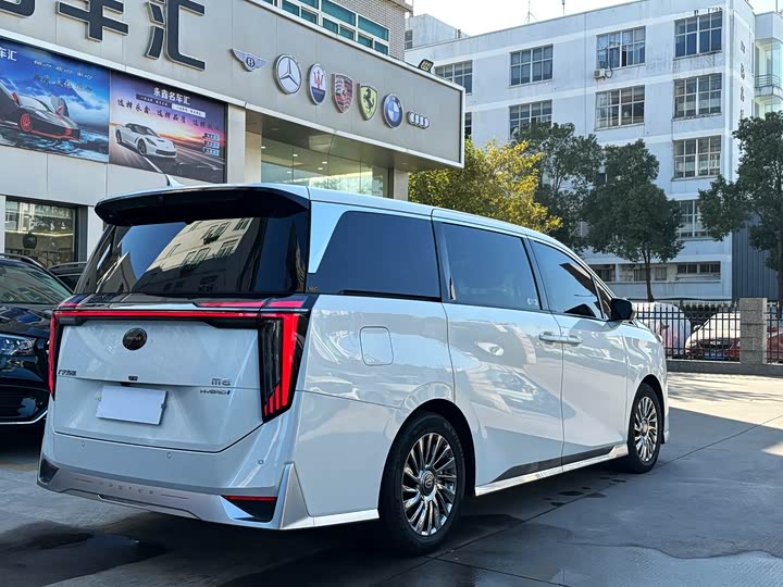 Фото 6 - GAC Trumpchi M8