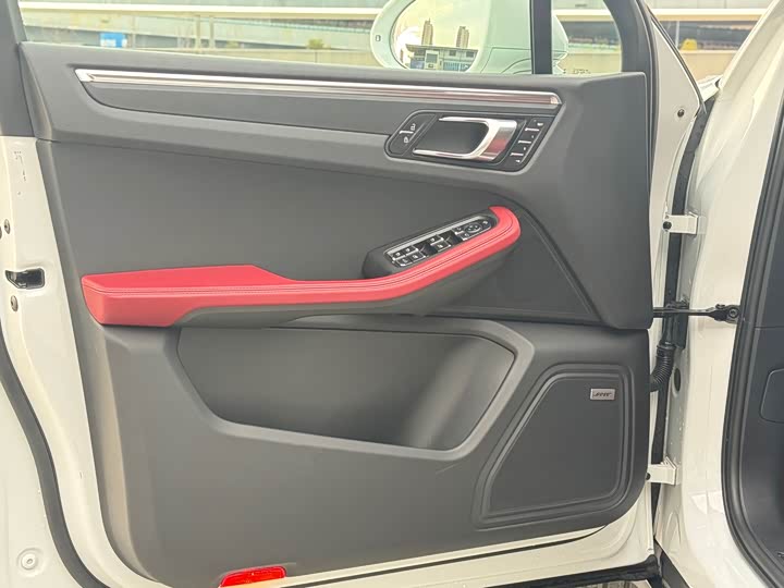 Фото 5 - Porsche Macan