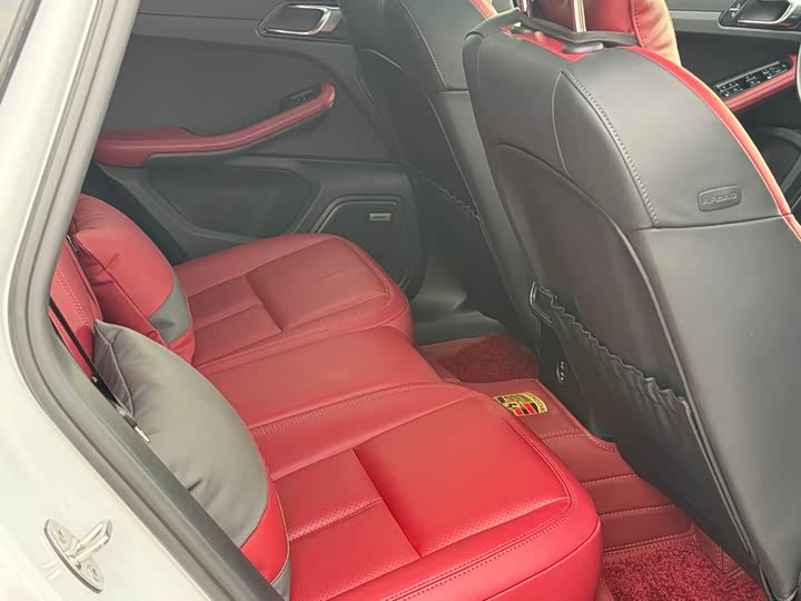 Фото 9 - Porsche Macan