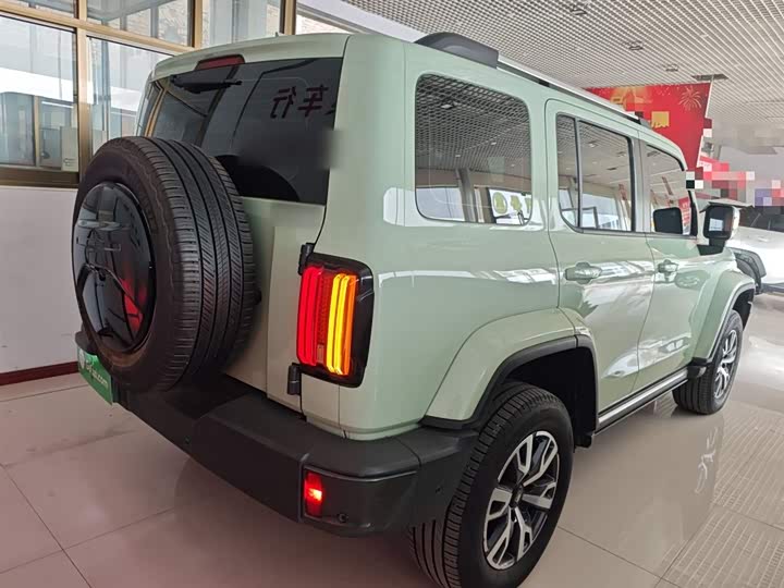 Фото 6 - Tank 300