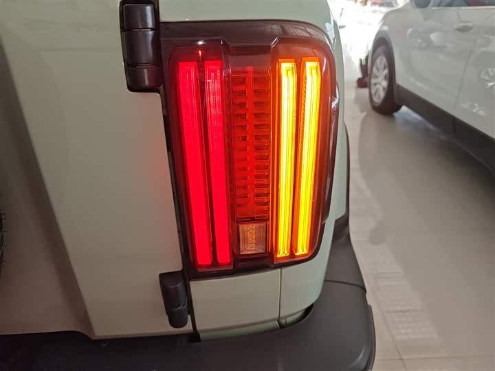 Фото 8 - Tank 300