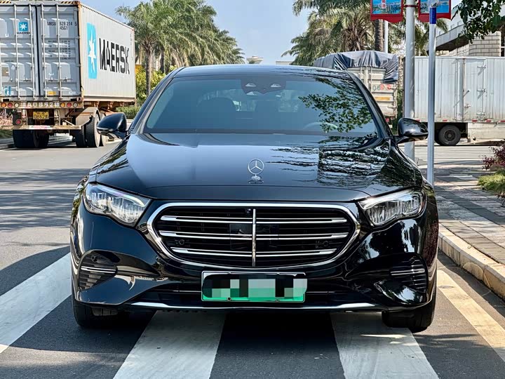 Фото 2 - Mercedes-Benz E-Class Hybrid