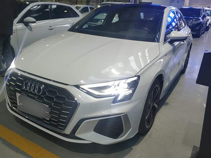 Фото 1 - Audi A3