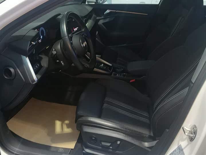 Фото 9 - Audi A3