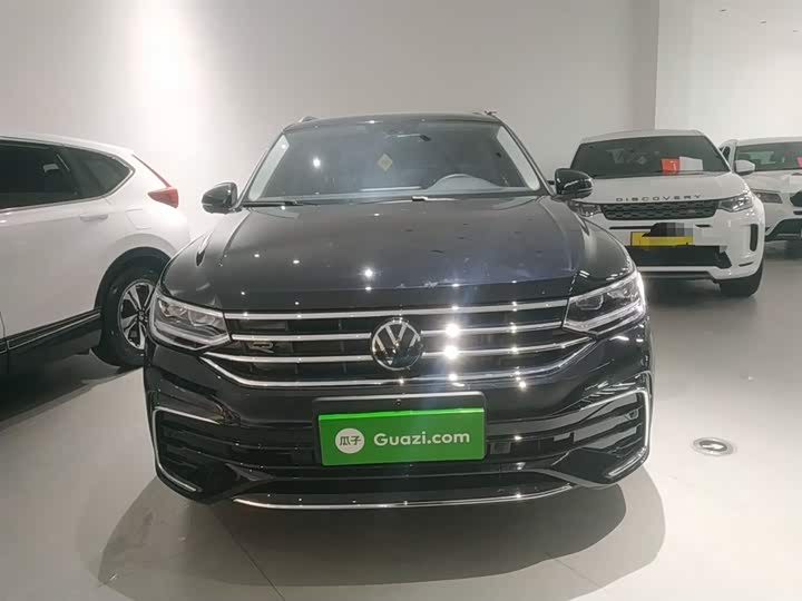 Фото 3 - Volkswagen Tiguan L Pro