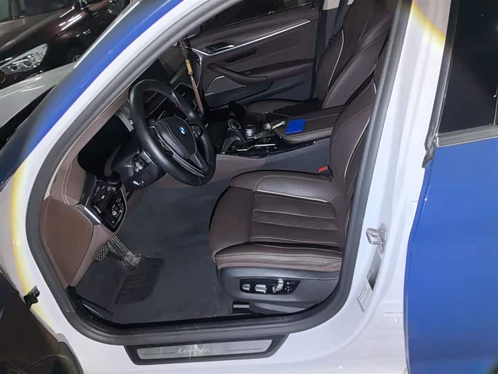 Фото 8 - BMW 5 Series