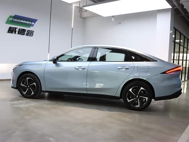 Фото 6 - Geely Galaxy L6