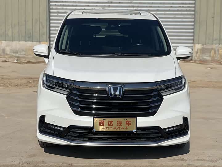 Фото 2 - Honda Odyssey