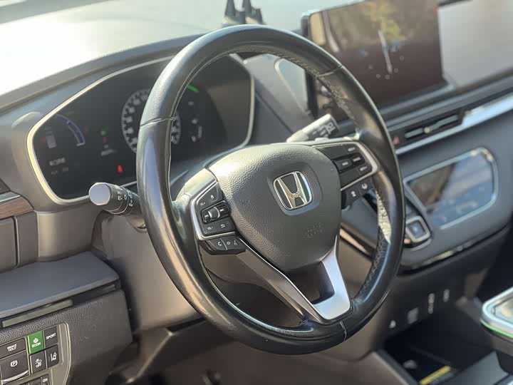 Фото 9 - Honda Odyssey